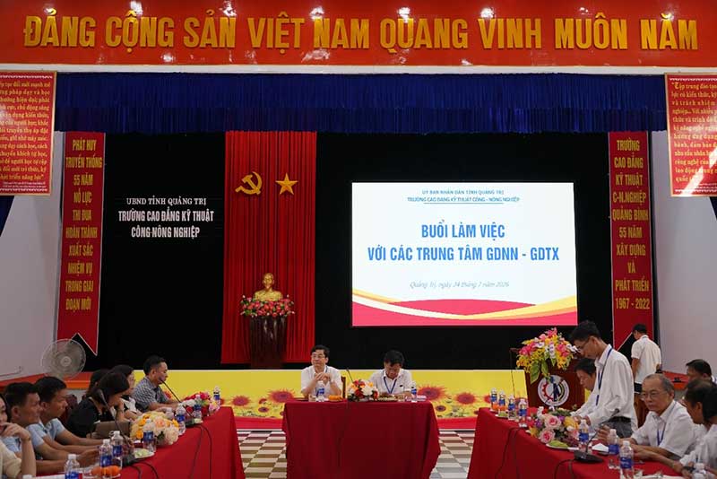 Trường Cao đẳng Kỹ thuật Công - Nông nghiệp Quảng Trị hợp tác chiến lược cùng các Trung tâm GDNN - GDTX trong công tác tuyển sinh và đào tạo