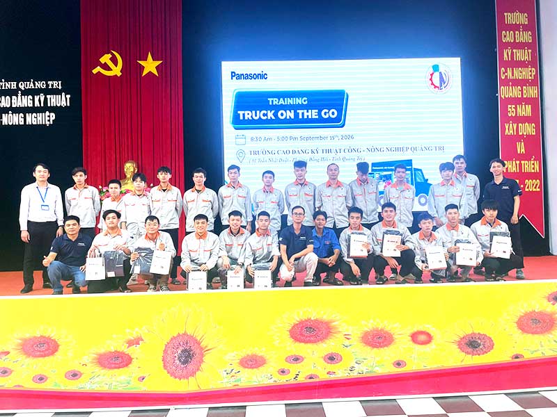 SINH VIÊN TRẢI NGHIỆM ĐÀO TẠO THỰC TẾ CÙNG PANASONIC QUA CHƯƠNG TRÌNH “TRAINING TRUCK ON THE GO”