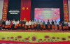 Trao quà tết cho học sinh sinh viên